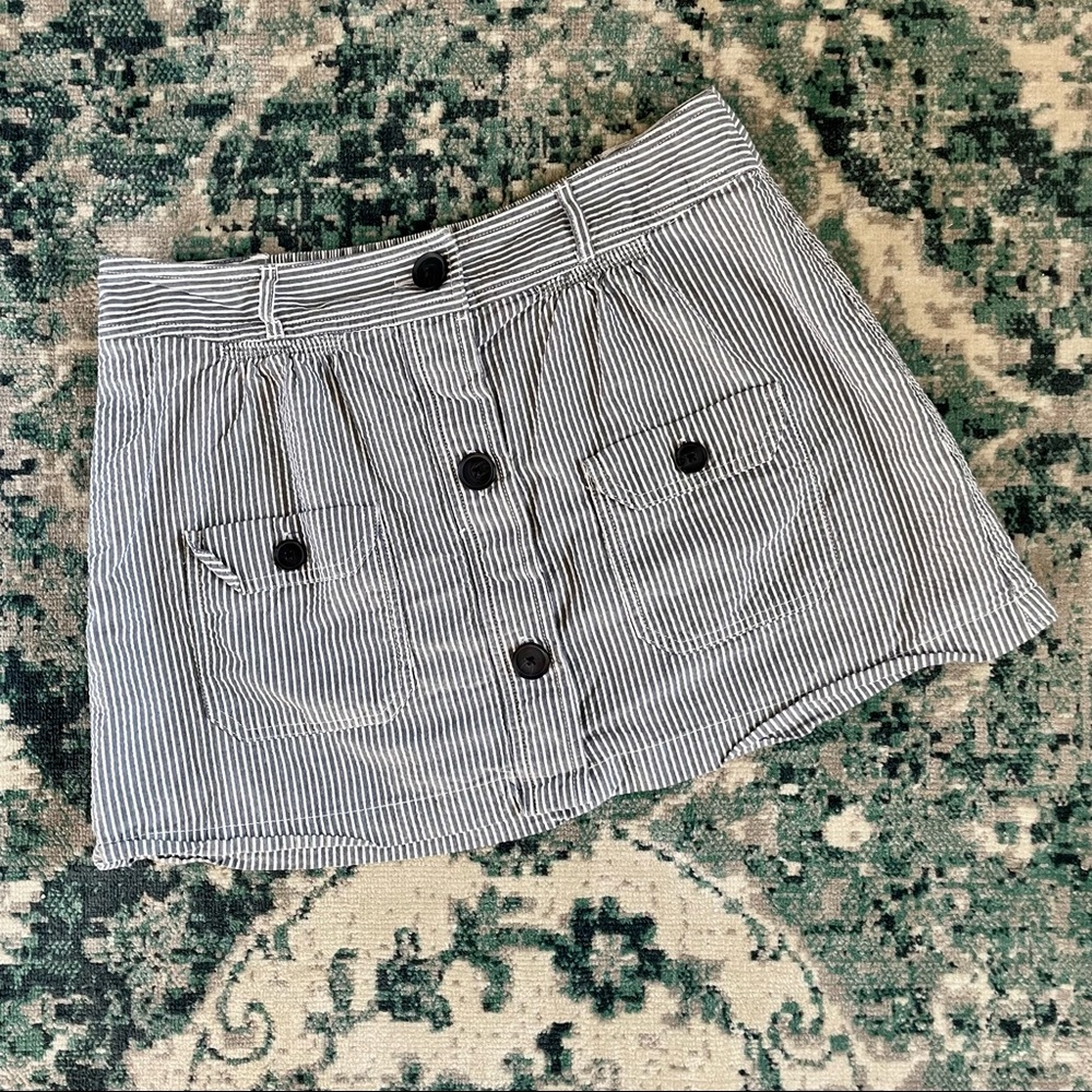 American Eagle Outfitters Blue Striped Seersucker Skirt Size Medium Lined Summer - Picture 1 of 11